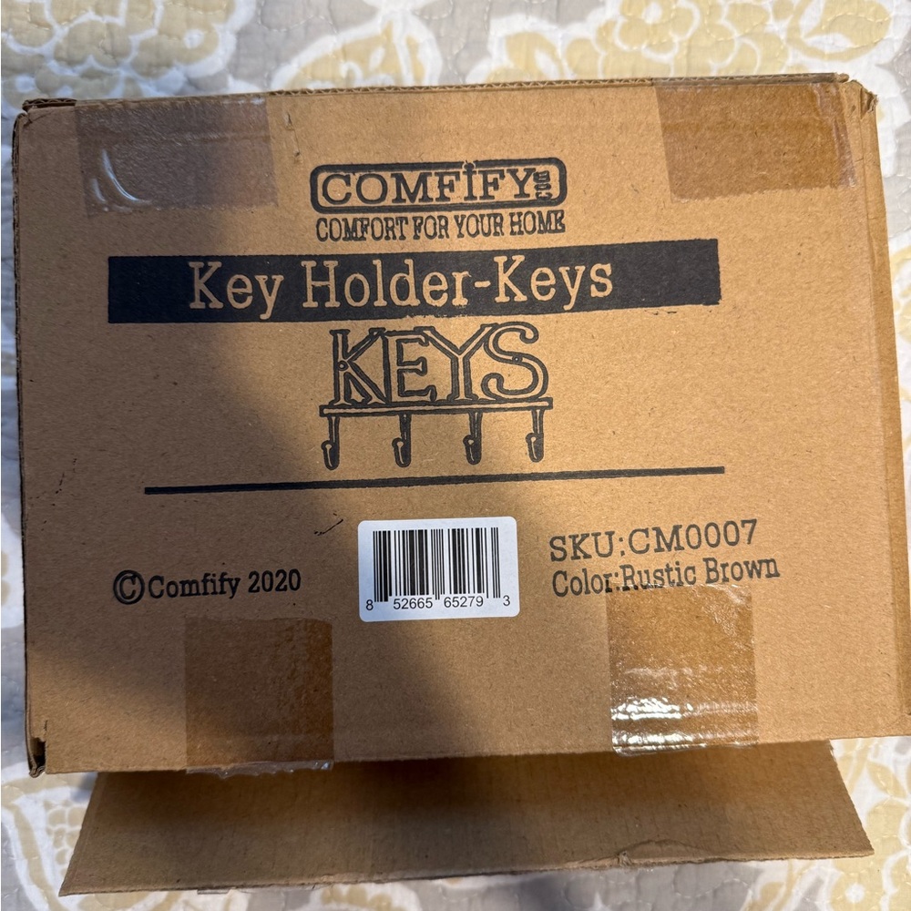 Comfify Rustic Brown Key Holder - Picture 2 of 2